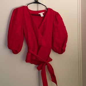 From H&M color is ruby red